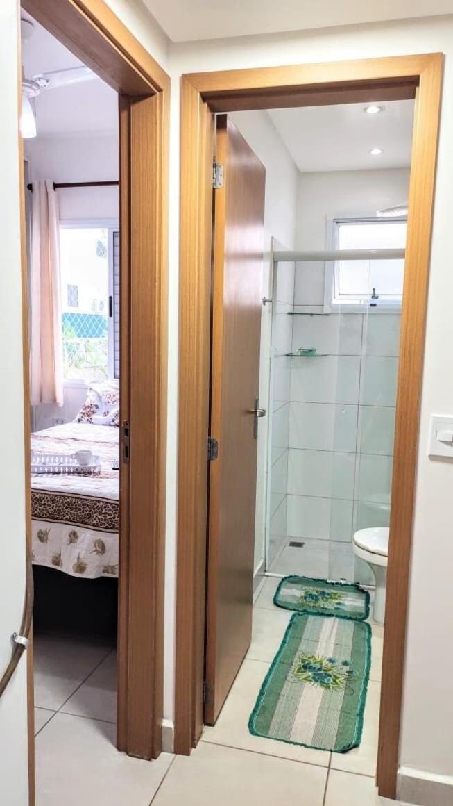 Com Piscina Churrasqueira Em