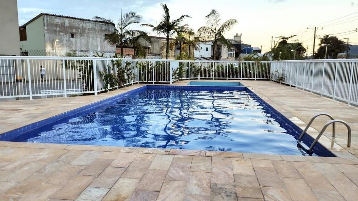 Com Piscina Churrasqueira Em Apartment Ubatuba